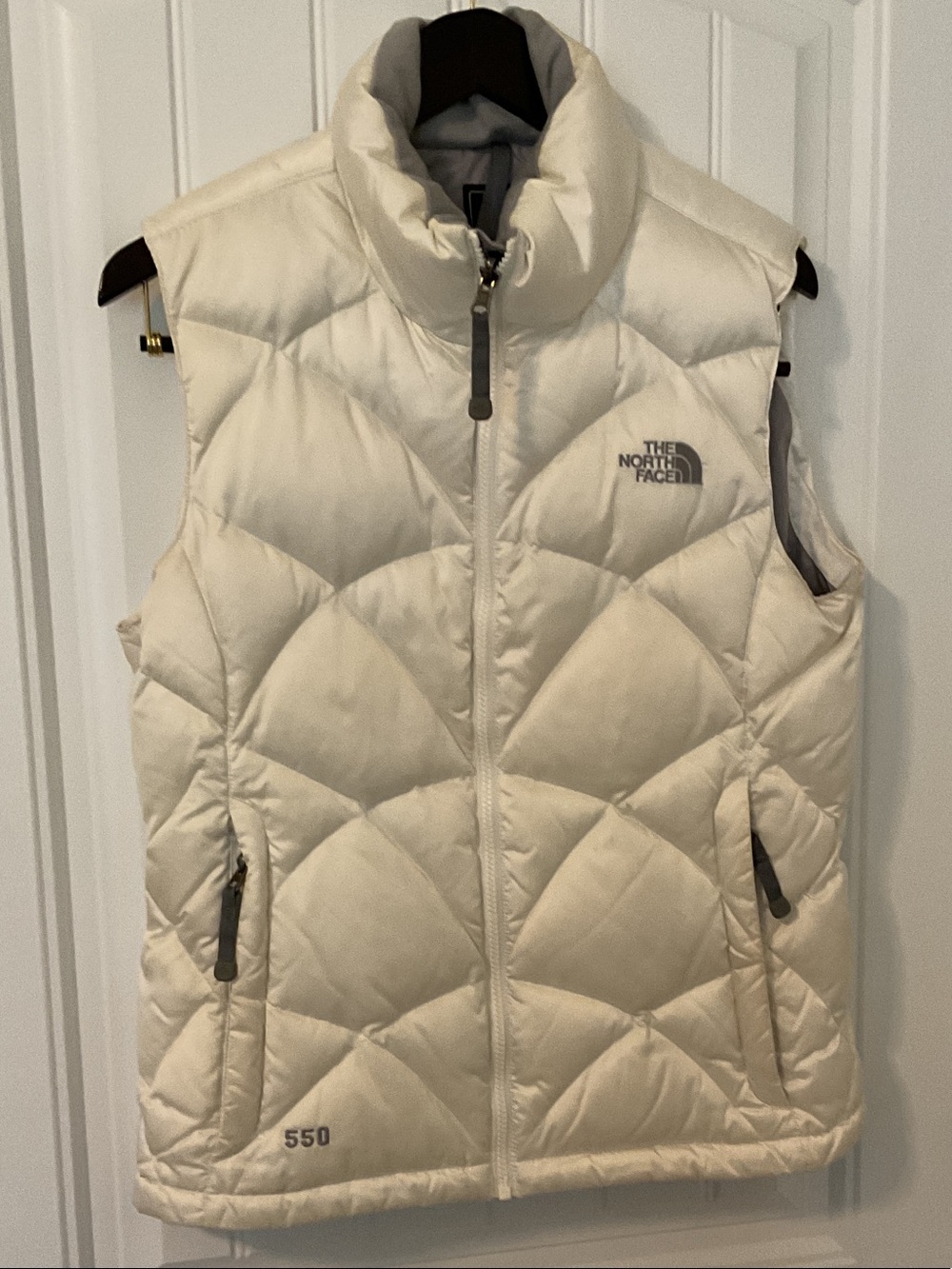 The North Face Women's Cream 550 Insulated Puffer Vest
